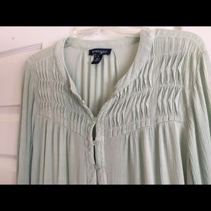 Ladies Bandolino Green shaded blouse size XL